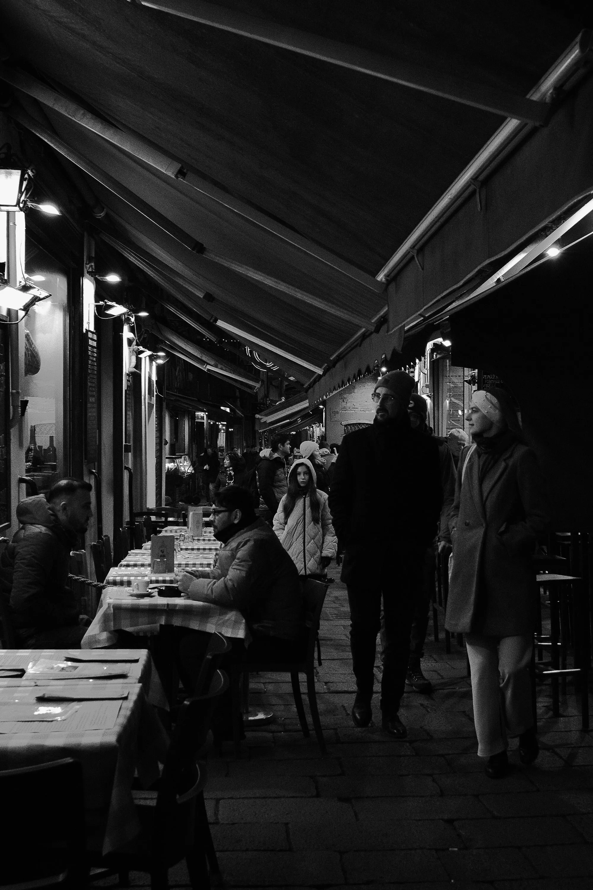 People, frame 05